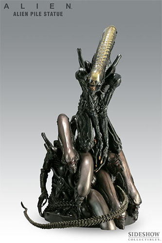 Alien Pile