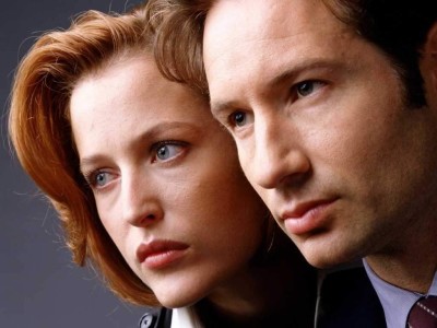 Fox Mulder and Dana Scully, David Duchovny and  Gillian Anderson respectively 