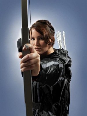 Jennifer Lawrence takes aim as Katniss Everdeen